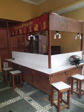 Booth Jualan Makanan
