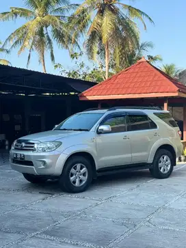 Fortuner G 2.5 Diesel matic istimewa