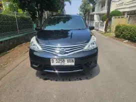 Antik KM 61rb.. Nissan Grand Livina SV MT 2017 (D)