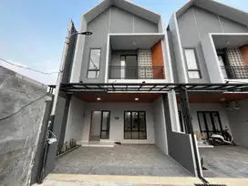 Disewakan Rumah 2 Lantai Di Meruyung