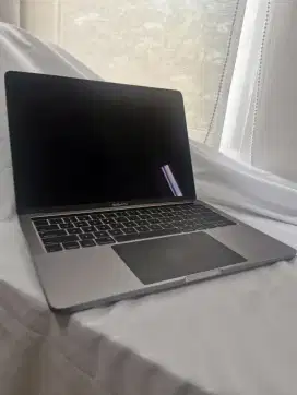Macbook Pro 2018 Touchbar 13inci 8GB/256GB