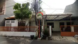 Disewakan Rumah Besar di Jl Ikan2 Rawamangun