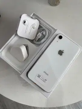 Iphone xr 128gb Warna white