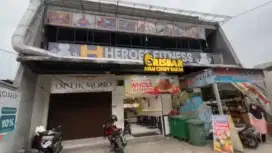 Dijual 3 ruko dan tempat sarana olahraga full set dengan alatnya