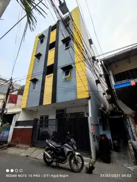 Kost Strategis 4 Lantai 63 Kamar di Tanjung Duren, Jakarta Barat