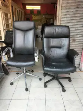 Kursi kantor direktur