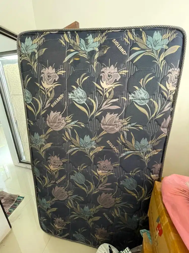 DIJUAL SPRING BED MERK BIGLAND