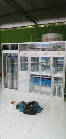 Usaha Air Isi Ulang Sekarang Makin Mudah & Untung Besar!
