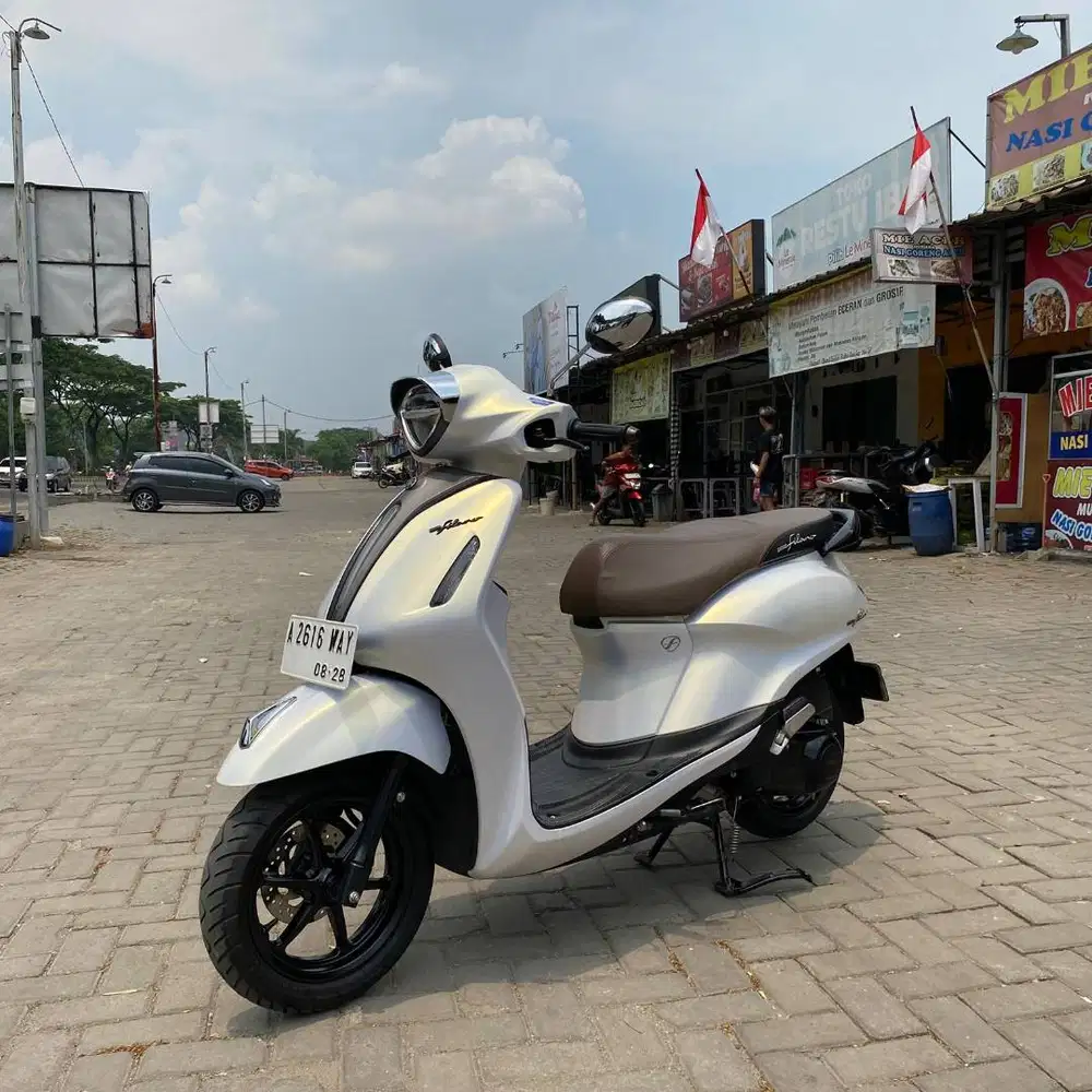 YAMAHA GRAND FILANO LUX 2023