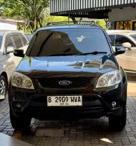 Ford Escape 2012 XLT Mint Condition