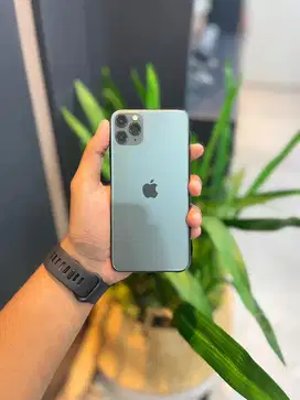 iphone 11promax 256 midnight green inter