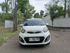 KIA Picanto SE matic 2013 putih