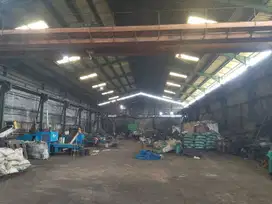 DIJUAL GUDANG RAYA SEMEMI SURABAYA DEKAT CITRALAND DENGAN CRANE