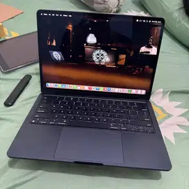 MacBook Air retina M2 2022 13.6 8/256