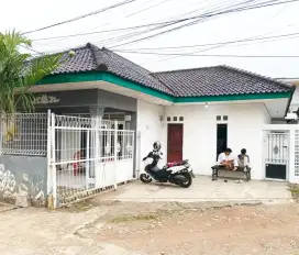 DI KONTRAKAN RUMAH BESAR &LUAS 800meter CILANDAK PRTAHUN DEKAT TOL JOR