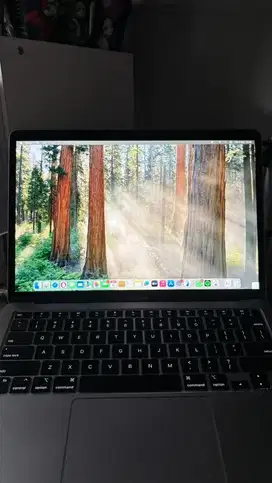 Macbook Air M1 2020 256GB - SECOND