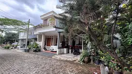 Dijual rumah komplek pelataran indah Bintaro