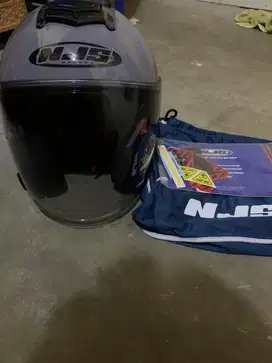 Helm Njs Kairoz “L”
