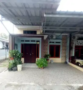 DI JUAL RUMAH BERIKUT ISI, DI UJUNG HARAPAN, BAHAGIA, BEKASI UTARA.