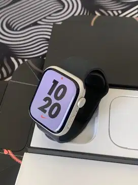 Apple Watch Series 7 45mm Nike FULLSET (LIKE NEW)
