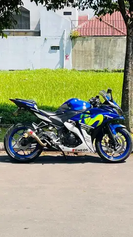 Yamaha R25 Movistar Livery Special Edition MotoGP