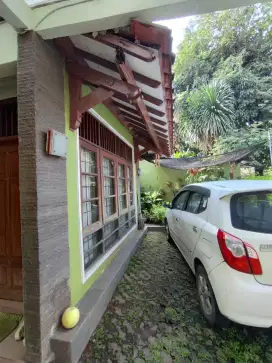 Dijual rumah siap huni di bintaro Jaya sektor 3