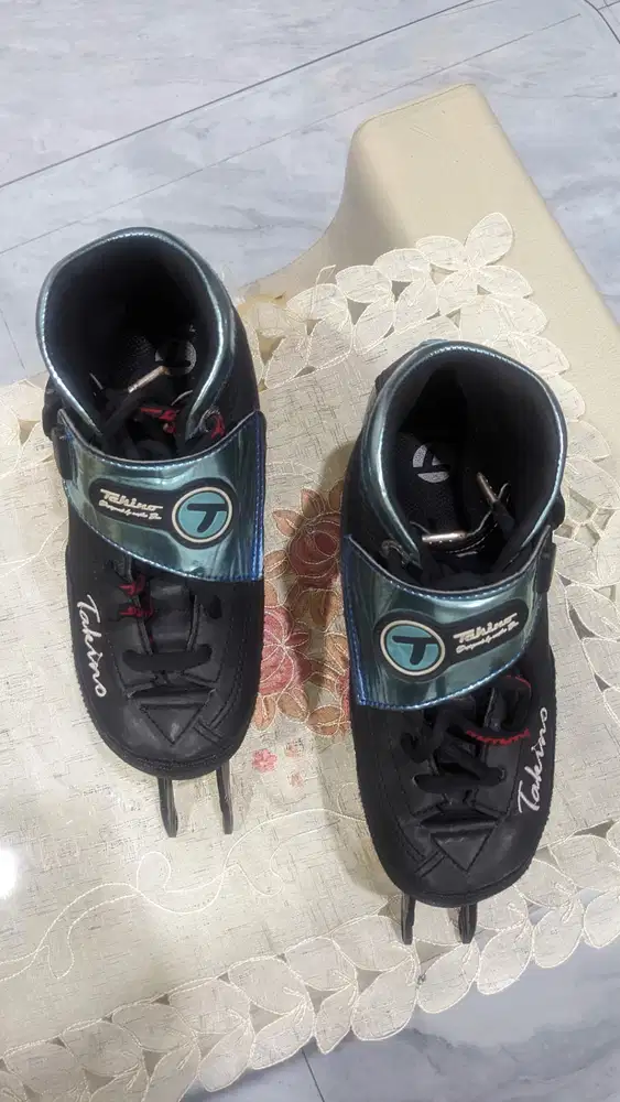 Takino jr boots dan frame takino 4x90