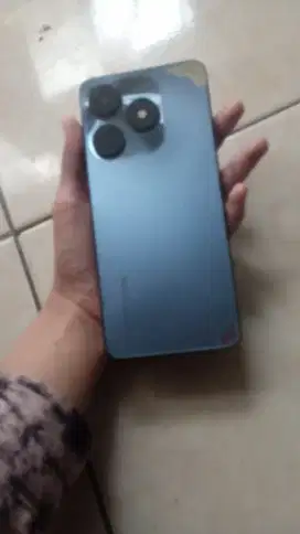 HP Tecno warna biru