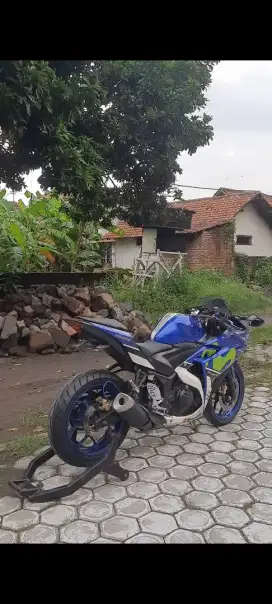 Yamaha r25 movistar 2016 BU