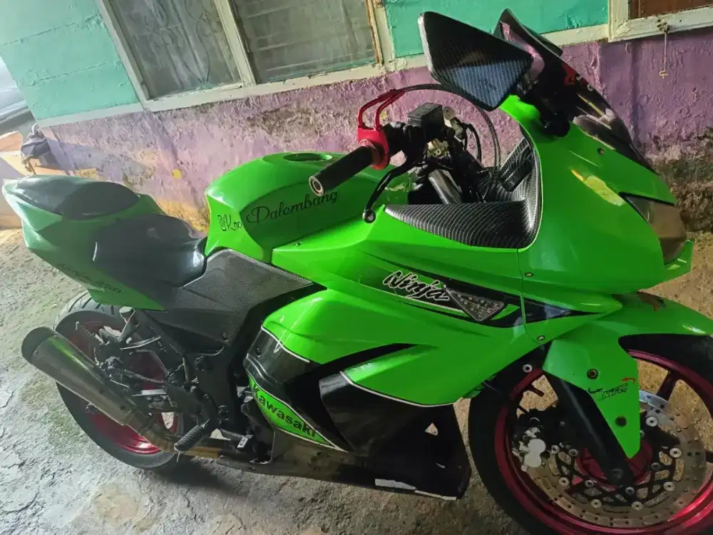 Di jual motor ninja Kawasaki ex 250 j