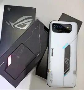 ASUS ROG PHONE 6 ram 8/256 GB white Fullset Sempurna Like New !!