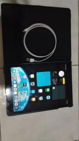iPad 6 128GB WiFi Mulus No Minus – Bonus Case & Tempered Glass