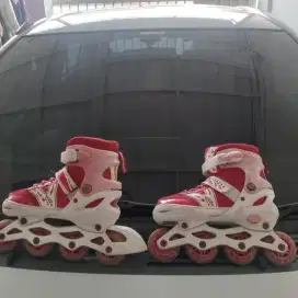 Sepatu roda anak²