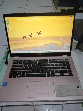 Dijual LAPTOP ASUS RAM 4/64 GB