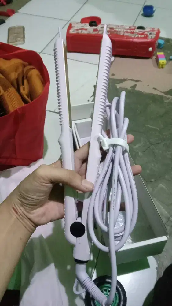 Catokan saturn hair styler