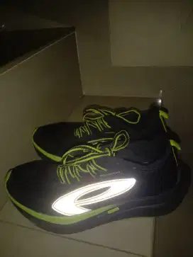 Sepatu Running Merk 910 Nineten Ori