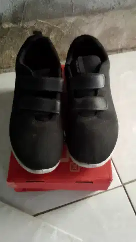 Jual sepatu ando uk 36 harga 60 rb nego