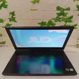 Dell Inspiron 15 core i7 Nvidia GTX 1050 Ti 16/512/500 Gb