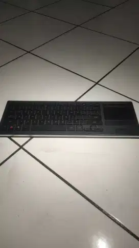 KEYBOARD LOGITECH WIRELESS ILLUMINATE TYPE K830 MULUS [BISA NEGO]