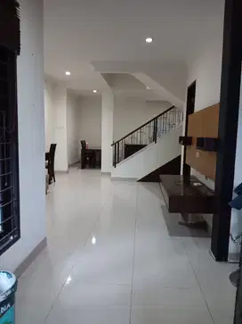 Rumah di Legenda Wisata, Cibubur Kel Wanaherang Kec Gunung Putri S180