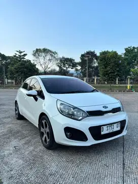 Kia Rio 2014 AT - Low Km