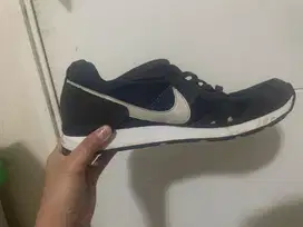 Sepatu Nike second