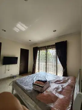 Disewakan: rumah di Cluster Cynthia - Summarecon Bandung.