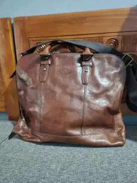 Preloved tas kerja fossil kulit asli istimewa