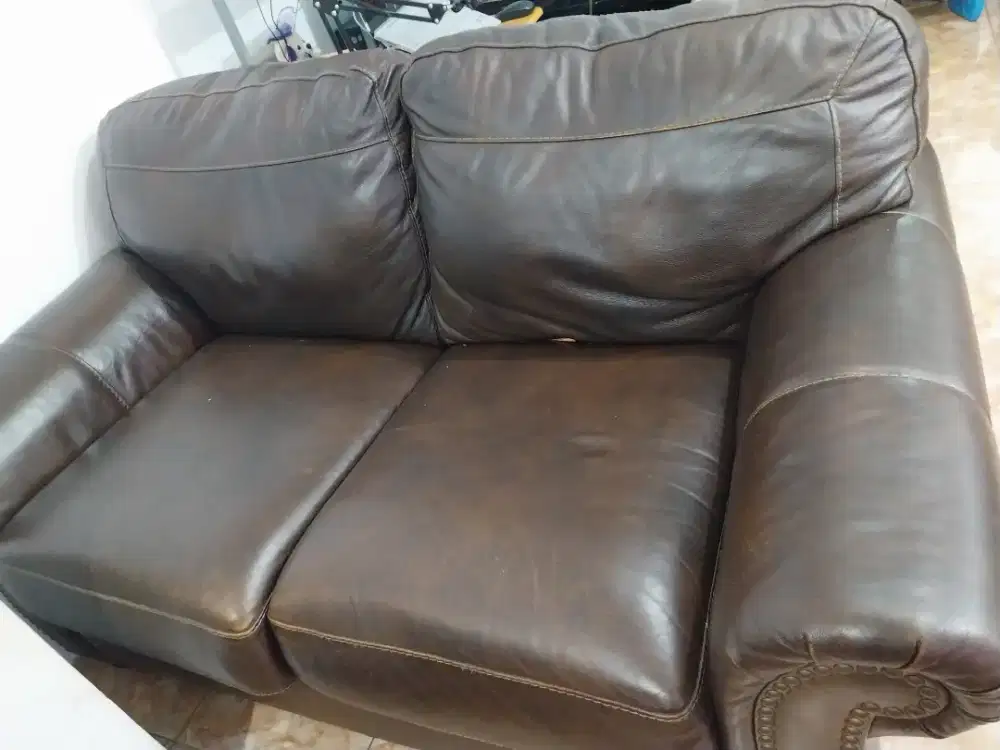 Dijual Sofa Informa kulit 2 Seater ashley signature