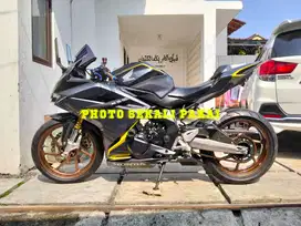 Dijual CBR 250 RR non ABS 2017 MULUS JARANG PAKAI