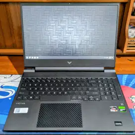 Laptop Gaming HP Victus 15-FB1888AX R5-7535HS 16GB DDR5 RTX 2050