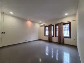 Rumah disewakan MURAH daerah Pondok Indah