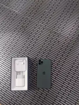Iphone 11 pro max 256gb buat apple baru
