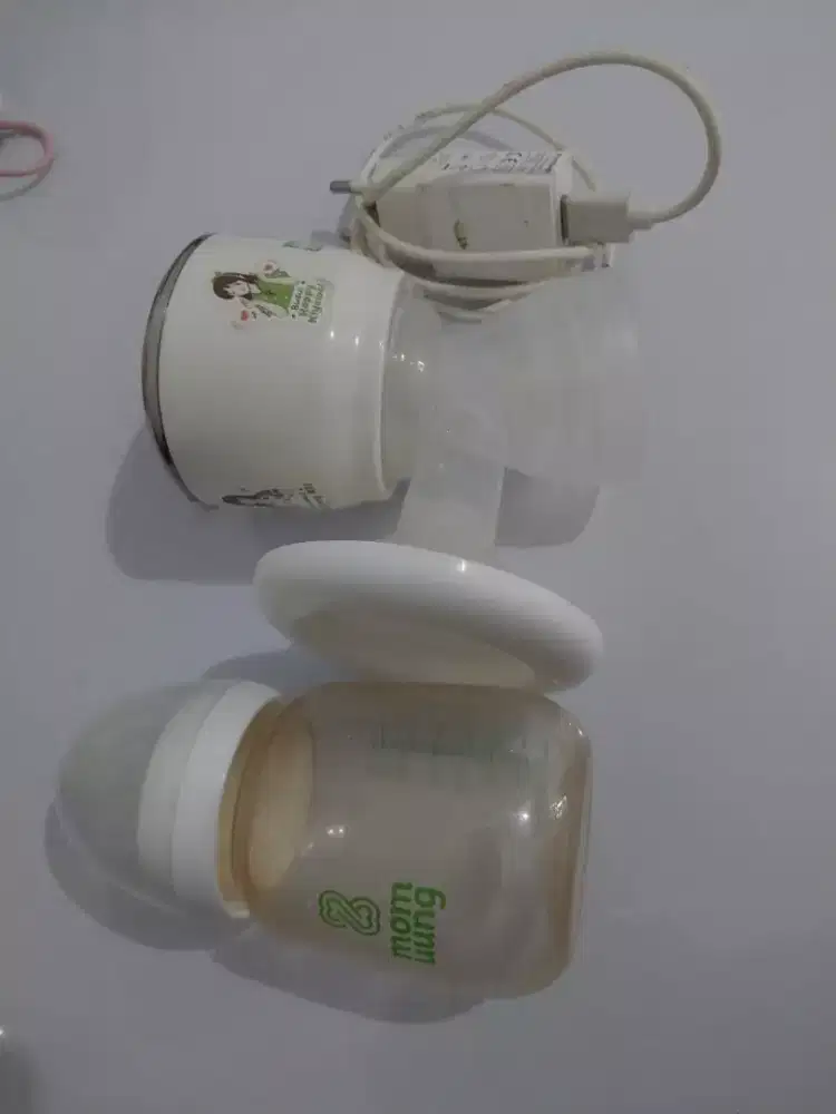 Di jual pompa asi mom uung